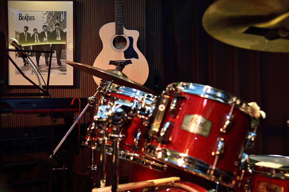 ミュージックバー・ アン・ルーリー様